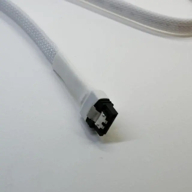 Alt view image 5 of 5 - Darkside 45cm (18") SATA 3.0 180° to 90° Data Cable with Latch - White (DS-0556)