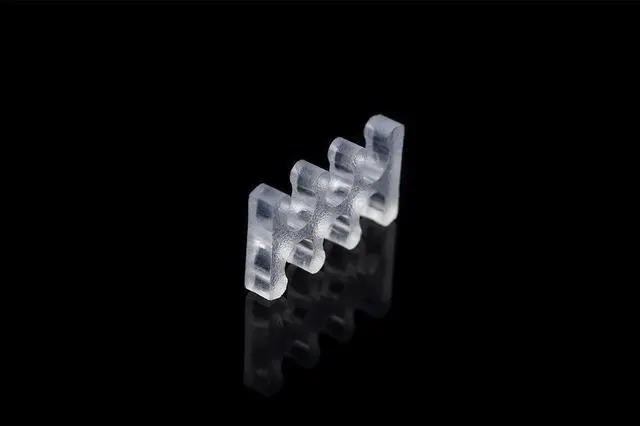Alt view image 2 of 14 - Alphacool Eiskamm X6 - 3mm Clear - 4 pcs (24743)