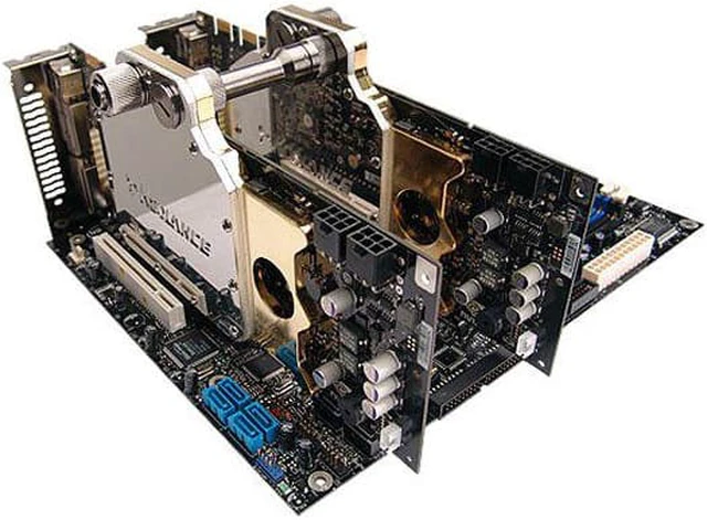 Alt view image 4 of 10 - Phobya Variable Length SLI/Crossfire Fitting, 3 Slot, Silver Nickel