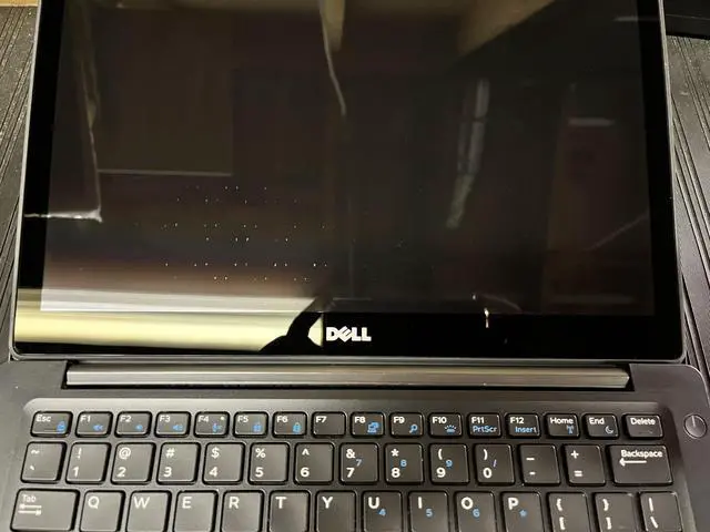 Alt view image 3 of 4 - Dell Latitude 7280 i5-6300U 2.4GHz 128GB SSD M.2 8GB RAM DDR4 Black Laptop