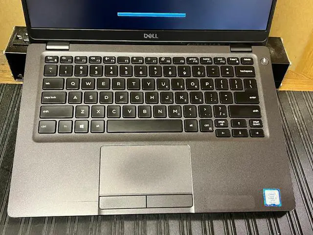 Alt view image 6 of 7 - 2019 Dell Latitude 5300 Laptop 13.3" - Intel Core i5 8th Gen - i5-8265U - Quad Core 3.9Ghz - 512GB SSD - 8GB RAM - 1920x1080 FHD Touchscreen - Windows 10 Pro