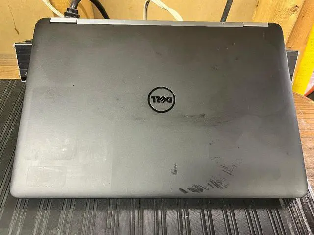 Alt view image 5 of 6 - Dell Latitude E7270 i5 2.40GHz 8GB 256GB SSD 10P B Grade
