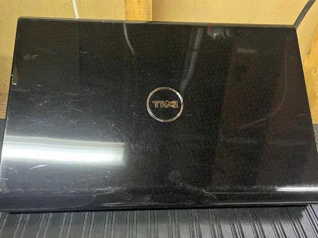 Alt view image 2 of 4 - DELL Studio 1557 Intel i7 Quad Core Q 720 1.60Gz 8GB RAM 128GB SSD DVDRW WIFI Webcam 15.6" FHD Screen ATI Radeon HD 4500 Windows 10