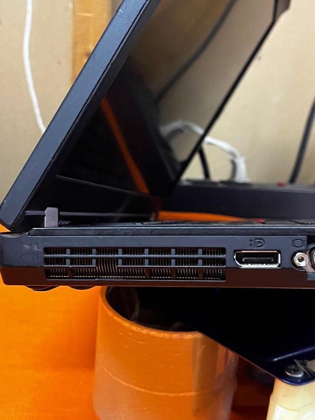 Alt view image 2 of 3 - Lenovo ThinkPad W510 Intel Quad Core i7 Q 720 1.60Gz 6GB 128GB SSD DVD RW WIFI Wireless Web Camera Fingerprint Reader Bluetooth 15.6" HD+ NVIDIA FX 880M 1GB Windows 7 Pro AC Adapter Good Battery