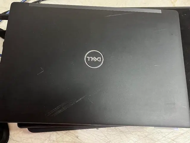 Alt view image 6 of 6 - Dell Latitude 7390 13.3 inch 1920x1080 Full HD Touchscreen Laptop PC, Intel Quad Core i7-8650U 1.9GHz, 8GB Ram, 256GB SSD, Win 10 Home Grade B