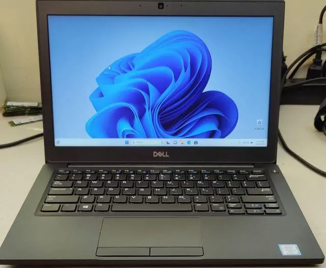Main image of DELL Latitude 7290 Notebook Intel QUAD Core i7 8650U 1.90Gz 256GB SSD M.2 8GB RAM WIFI Bluetooth Webcam Backlit Keyboard 12" HD Screen Intel UHD 620 USB Type C HDMI Dell AC Adapter Windows 11