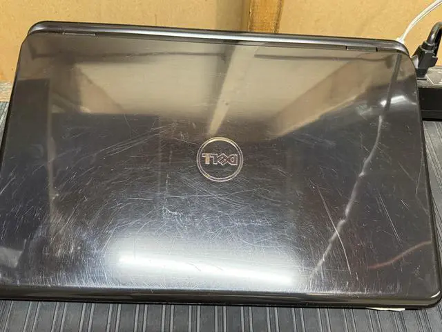 Alt view image 3 of 3 - DELL Inspiron N7110 Intel Core i5 2410M 2.30Gz 8GB RAM 750GB HDD DVD RW WIFI Webcam Bluetooth Windows 7 Home