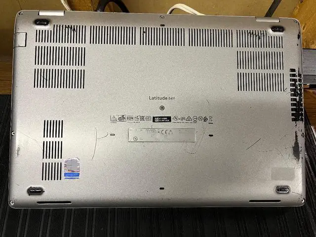 Alt view image 3 of 4 - Grade B DELL LATITUDE 5411 13.9" INTEL CORE I5-10400H 2.60 GHZ - 16GB RAM, 256GB SSD - Backlit Keyboard, Smartcard Reader, Webcam, Bluetooth - Windows 10 Pro