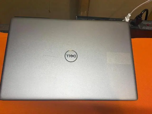 Alt view image 9 of 9 - 2020 Dell Precision 7750 Laptop 17.3" - Intel Core i7 10th Gen - i7-10750H - Six Core 5Ghz - 512GB SSD - 16GB RAM - Nvidia Quadro RTX 3000 - 1920x1080 FHD - Windows 10 Pro