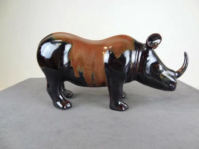 Alt view image 5 of 14 - INTEL Sr0Lb  Xeon Quadcore E52603 1.8Ghz 10Mb L3 Cache 6.4Gt S Qpi Socket Fclga2011 32Nm 80W Processor Only