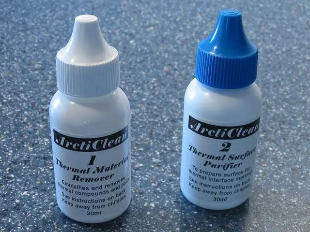 Main image of Arctic Silver ArctiClean 1 & 2 ACN-60ML Thermal Paste Remover Purifier Xbox PS3