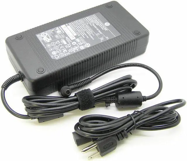 Main image of New Genuine HP EliteBook 8740W 8760W 8770W 4730S 230W AC Adapter 641514-001