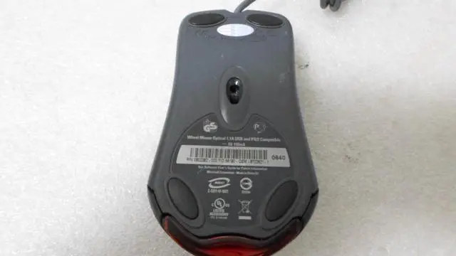 Alt view image 3 of 4 - Microsoft X802382-003 X802382-018 X802382-002 Wheel Mouse Optical 1.1A USB