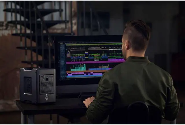 Alt view image 5 of 13 - SanDisk Professional G-RAID Shuttle 4 80TB 4-Bay Thunderbolt 3 RAID Array (4 x 20TB)