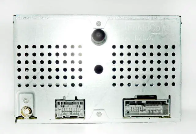 Alt view image 3 of 5 - Ford Fusion Mercury Milan 2007 AM FM 6 Disc mp3 Radio w Aux Input 7E5T-18C815-AB