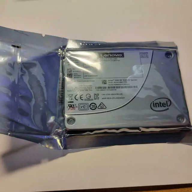 Alt view image 3 of 3 - Intel DC S3520 1.2TB 2.5" SATA-III SSD (SSDSC2BB012T7)