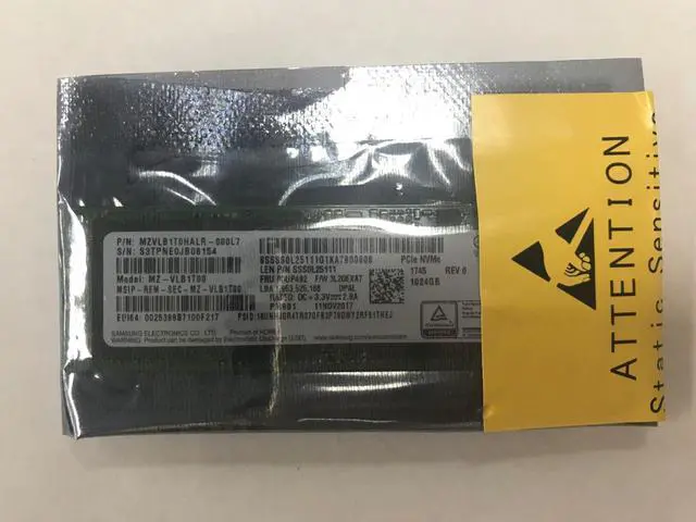 Alt view image 6 of 8 - 1TB Samsung PM981 PCIe 3.0 NVMe M.2 SSD MZ-VLB1T00
