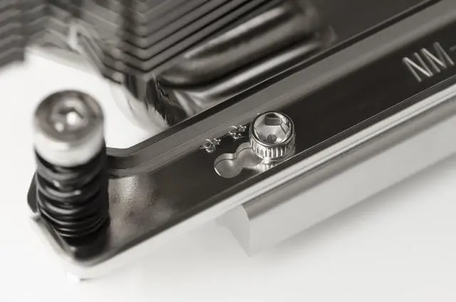 Alt view image 5 of 6 - Noctua NH-U9 TR4-SP3, Premium CPU cooler for AMD sTRX4/TR4/SP3 (92mm, Brown)