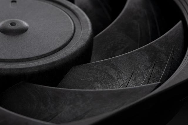 Alt view image 4 of 7 - Noctua NF-A12x25 PWM chromax.black.swap, Premium Quiet Fan, 4-Pin (120mm, Black)