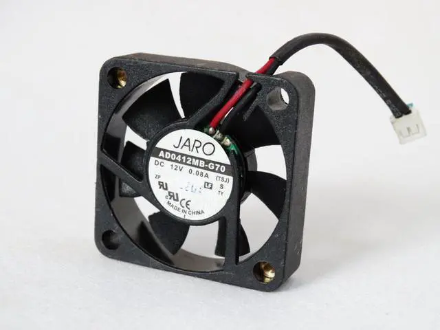 Main image of D06R-12SL 04A DC 12V 0.04A 60X60X15mm 3-wire Server Square Fan