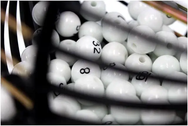 Alt view image 5 of 7 - AZToys 208 Bingo Machine Cage Game Set With Bingo Balls | Classic Metal Cage Includes Bingo Tray and Bingo Cards with Randomize Numbers