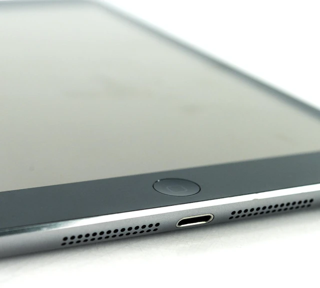 Alt view image 3 of 6 - Apple iPad Mini 2 Retina 32GB Wi-Fi 7.9" Space Gray Tablet ME277LL/A Grade B