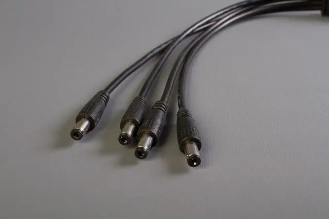 Alt view image 3 of 3 - LEDupdates Heavy Duty 18 AWG Guage SPLITTER CABLE 1 TO 4 DC Plug