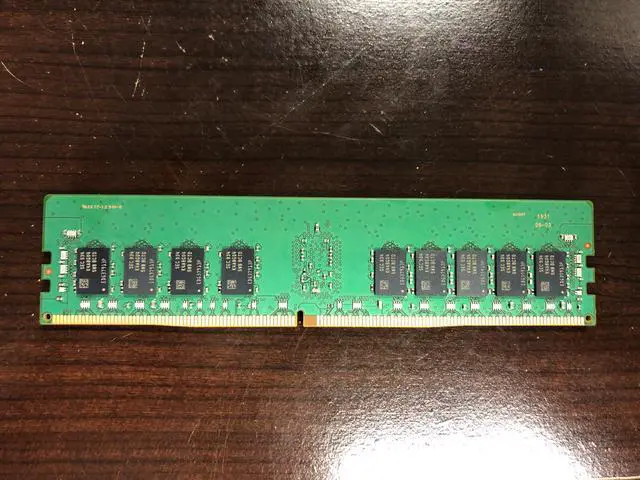 Alt view image 2 of 4 - Samsung M393A2K40BB2-CTD 16GB DDR4-2666 LP ECC REG DIMM