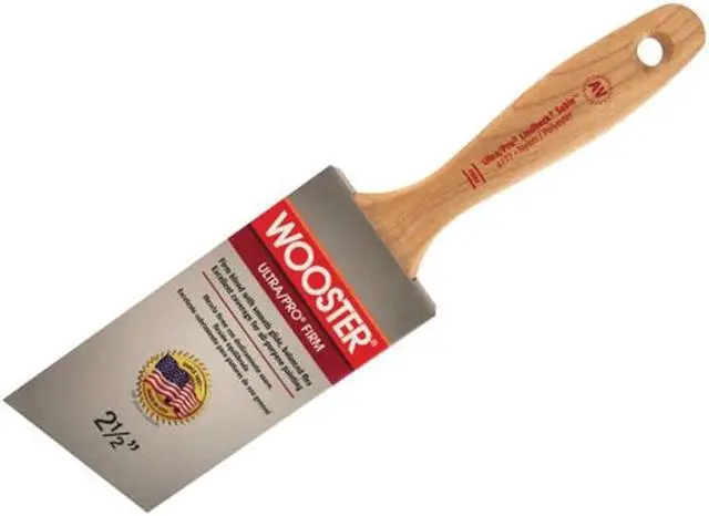Alt view image 2 of 6 - Wooster Ultra/Pro Firm 2-1/2 In. Angle Varnish Paint Brush 4177-2 1/2