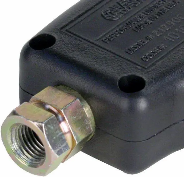 Alt view image 6 of 7 - Giant 10 GPM 5000 PSI 300°F Pressure Washer Gun with Brass Discharge fitting & Trigger Lock