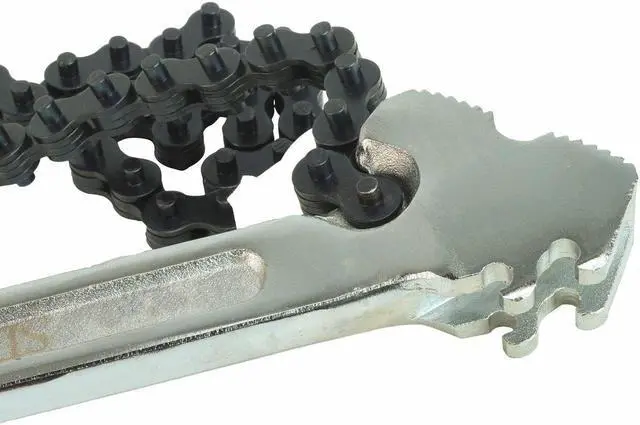 Alt view image 2 of 5 - Steel Dragon Tools® 24" Steel Chain Pipe Wrench 40224 with 23" Chain 6" Capacity