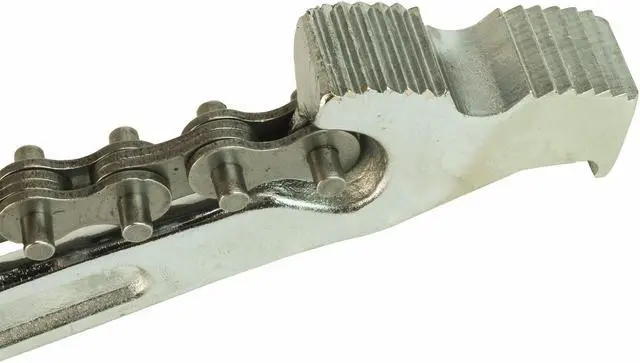 Alt view image 4 of 5 - Steel Dragon Tools® 12" Steel Chain Pipe Wrench fits 40222 16" Chain 4" Capacity