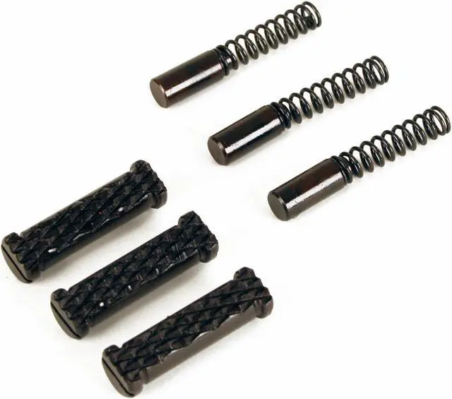 Alt view image 3 of 7 - Steel Dragon Tools® 44090 Chuck Jaws with 44715 Inserts fit RIDGID® 300 Pipe Threading Machines