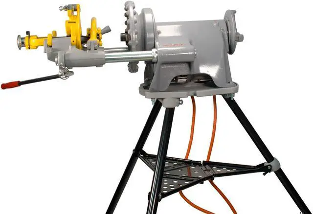 Alt view image 4 of 7 - 300 Pipe Threader 15682 with Genuine Steel Dragon Tools® Accessories and Premium Threading Oil