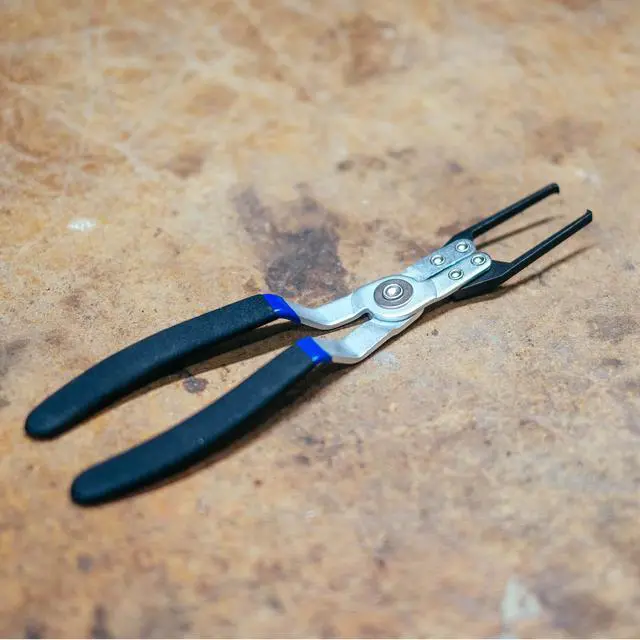 Alt view image 6 of 7 - ABN | Relay Puller Pliers – 11.5 Inch Metal Auto Fuse Puller Tool Relay Pliers