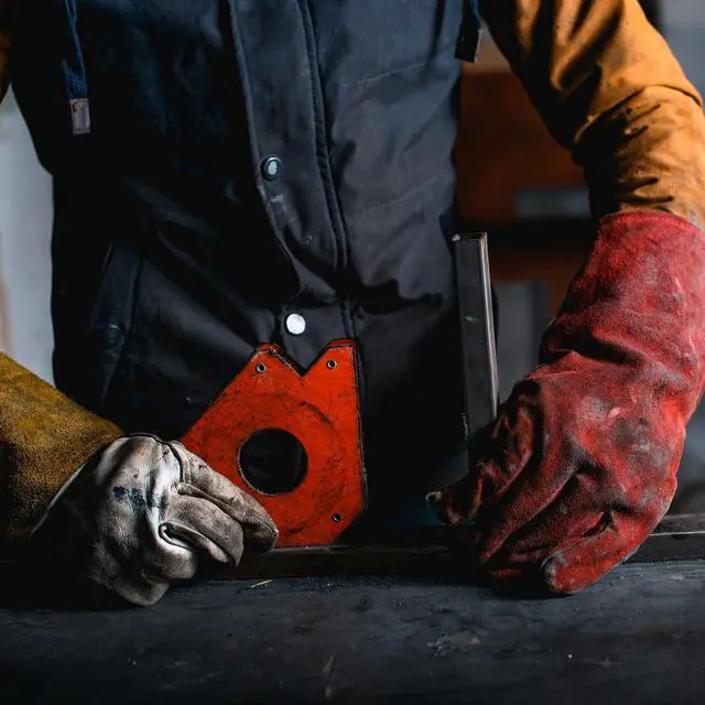 Alt view image 6 of 7 - ABN Arrow Welding Magnet - 4pk 50lb Positioning Square Welding Clamps
