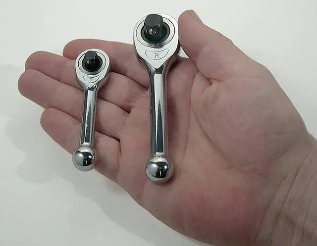 Alt view image 4 of 4 - 2 Piece Micro Gearless Ratchet Set