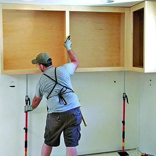 Alt view image 4 of 8 - fastcap upper hand work support, extends from 28 in to 60 in