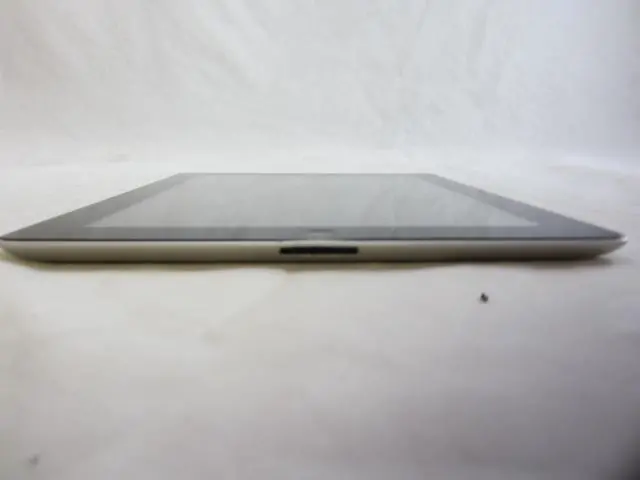 Alt view image 4 of 8 - Apple ipad 2nd Generation MC954LL/A iPad2 A1395 - 16GB with Wi-Fi - High Definition Video - HD - Facetime - Built-In Front Camera/Rear Camera/Speakers - Black