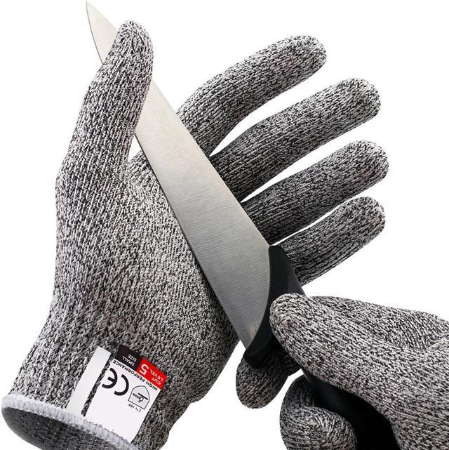 Cut Resistant Gloves Food Grade Level 5 Protection, Safety Kitchen Cuts  Gloves for Oyster Shucking, Fish Fillet Processing, Mandolin Slicing, Meat  Cutting and Wood Carving (Medium Size) 