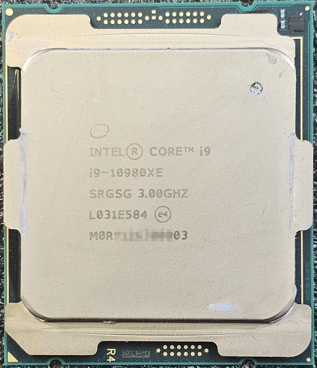 Refurbished: Intel Core i9-10980XE LGA 2066 X299 Series 18 Cores 36 threads  up to 4.8GHz Unlocked 165W DESKTOP PROCESSOR, NOTHING ELSE! NO FAN, NO  HEATSINK! CPU COMES IN PLAIN BOX WITHOUT ANY