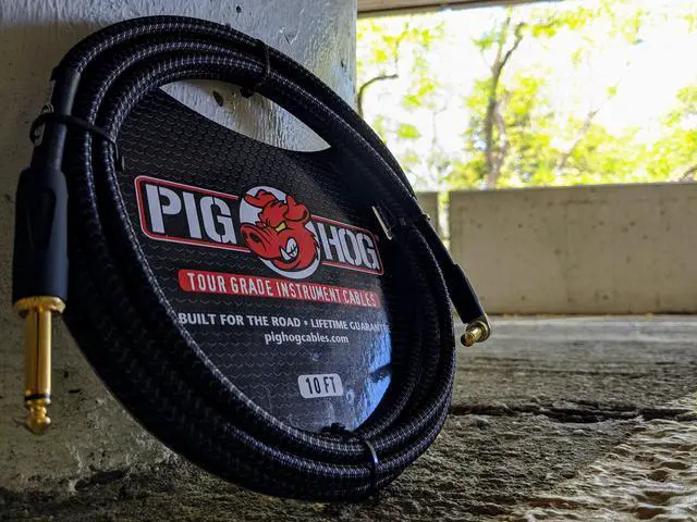 Alt view image 7 of 10 - Pig Hog "Black Woven" Woven Jacket Tour Grade Instrument Cable, 20-foot Right Angle