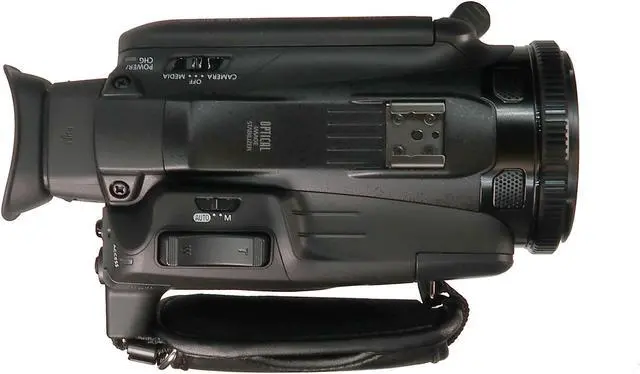 Alt view image 5 of 18 - Canon VIXIA HF G70 Professional Camcorder