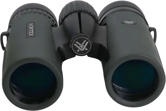 Alt view image 6 of 7 - Vortex 10x32 Diamondback HD Binoculars DB-213 with Top Professional Cleaning Kit