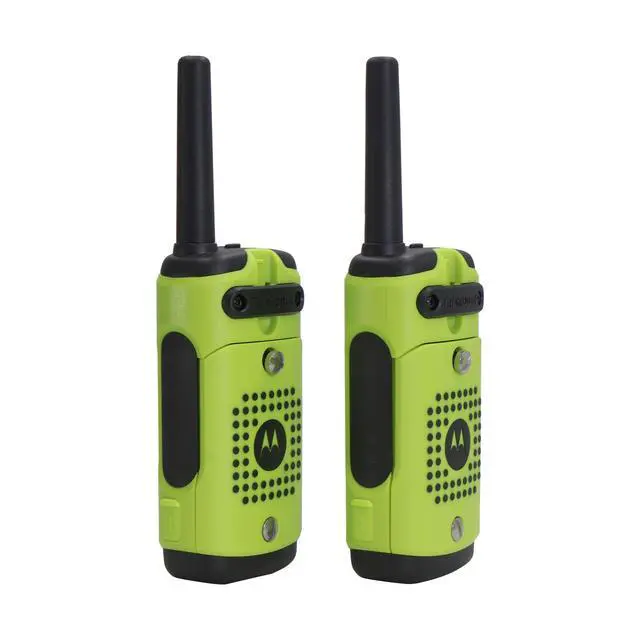 Alt view image 3 of 5 - Motorola Talkabout T600 H2O 35-Mile Waterproof Two-Way Radios (Green) - 3 Pack