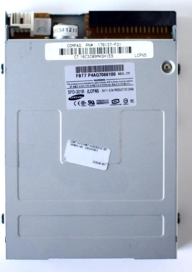 Main image of SFD-321B /LCPN5 1.44MB 3.5\'\' FDD, FBT7 REV.T7, 176137-F31, 333505-001 BLACK