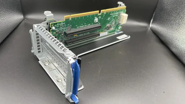 Alt view image 7 of 12 - 676407-001 HP PCI Riser Tray for ProLiant DL38x G8 with 662525-001 riser card
