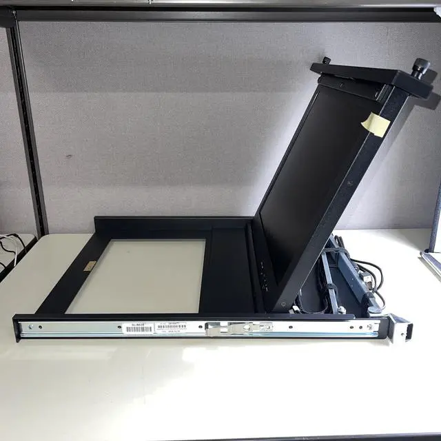 Alt view image 2 of 7 - IBM 7316-TF3 1U RackMount Console KIT 17" Screen P/N: 03N7012 39Y8977