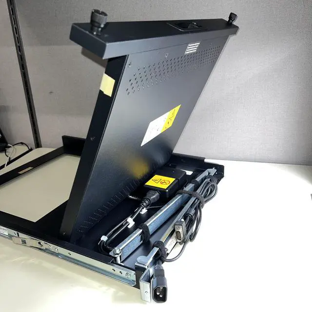 Alt view image 6 of 7 - IBM 7316-TF3 1U RackMount Console KIT 17" Screen P/N: 03N7012 39Y8977