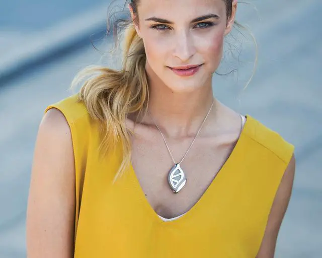 Alt view image 8 of 13 - Leaf Urban Health Tracker/Smart Jewelry, Silver Edition